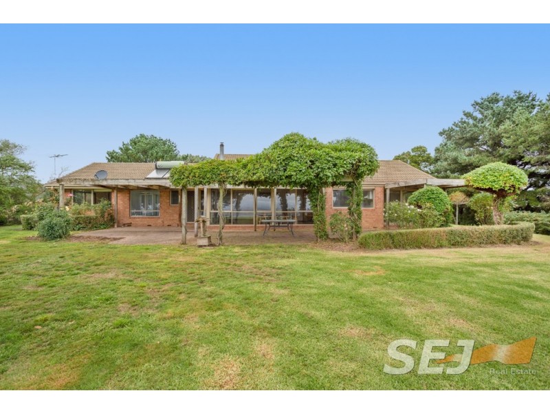 1081 Darnum-Allambee Road, Cloverlea VIC 3822