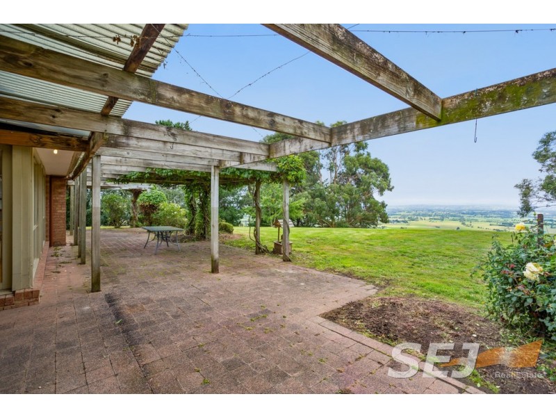 1081 Darnum-Allambee Road, Cloverlea VIC 3822