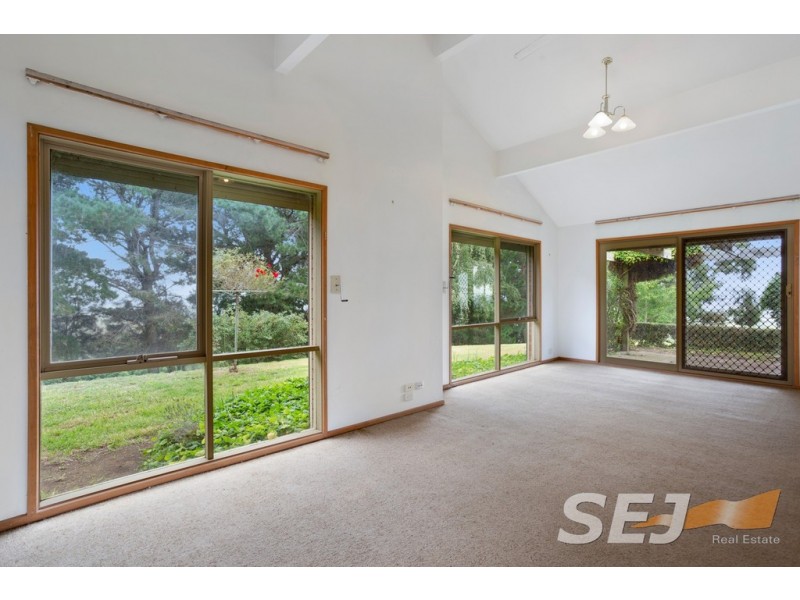 1081 Darnum-Allambee Road, Cloverlea VIC 3822