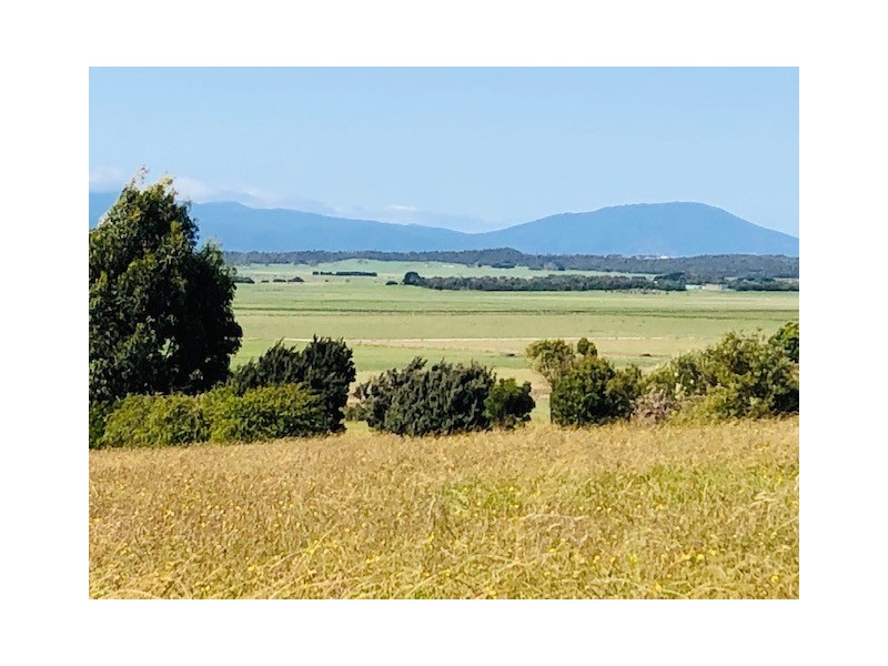 6 Wood Crt, Yanakie VIC 3960