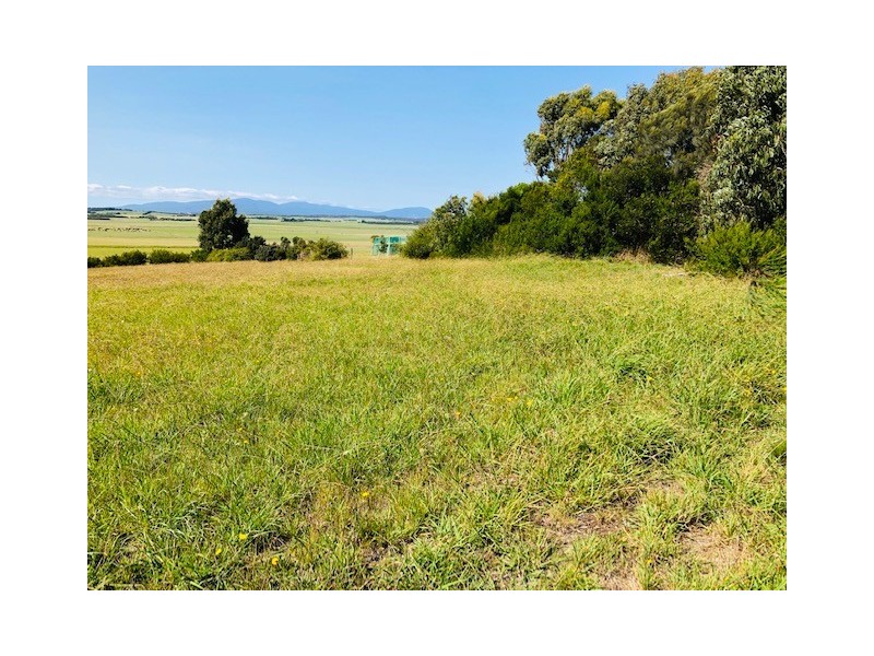 6 Wood Crt, Yanakie VIC 3960