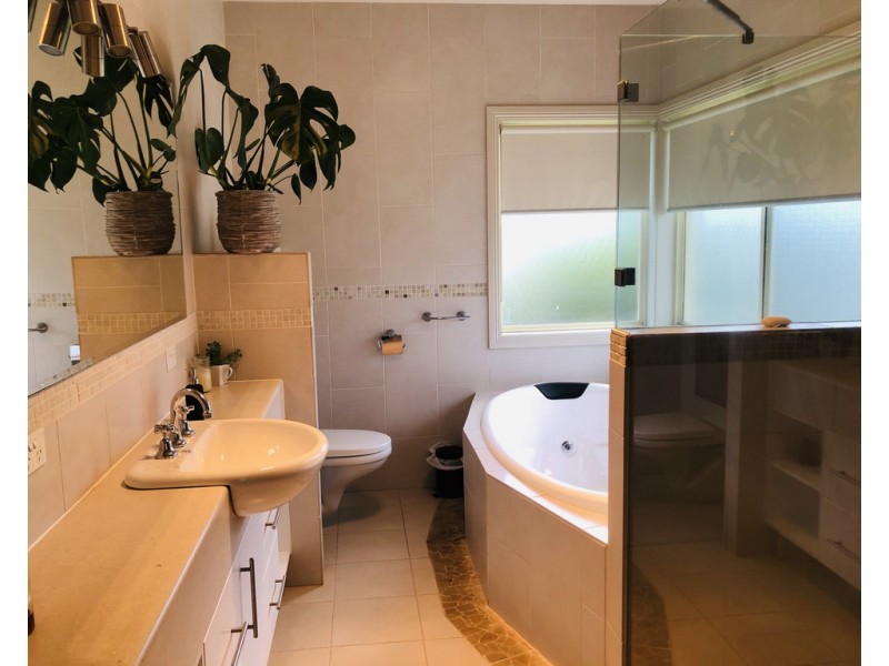 112 Fish Creek – Waratah Rd, Waratah Bay VIC 3959