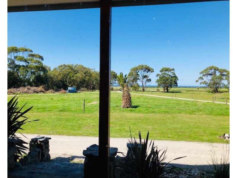 112 Fish Creek – Waratah Rd, Waratah Bay VIC 3959