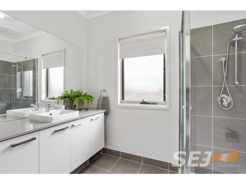 12 Huntingfield Court, Warragul VIC 3820