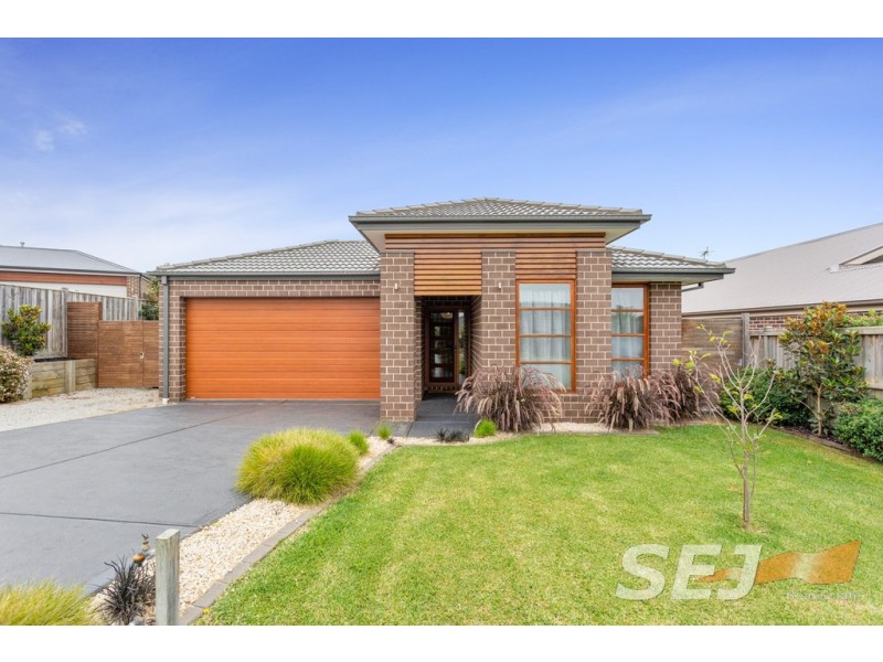 12 Huntingfield Court, Warragul VIC 3820