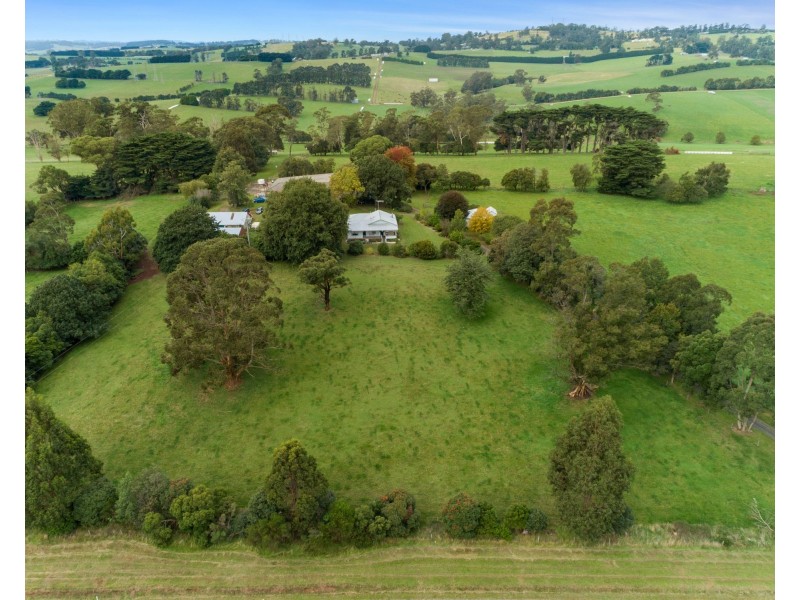 320 HIGGS ROAD, Drouin VIC 3818