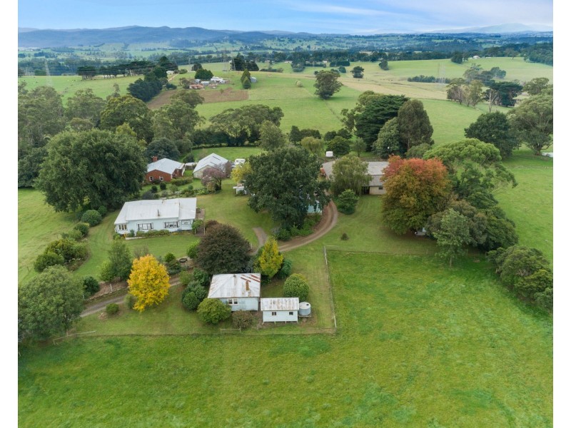 320 HIGGS ROAD, Drouin VIC 3818
