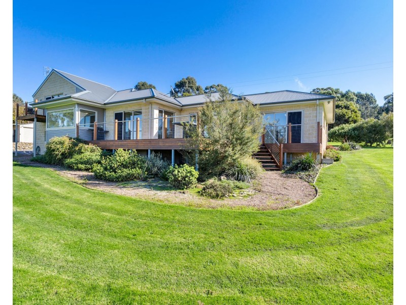 23 Powells Rd, Foster VIC 3960