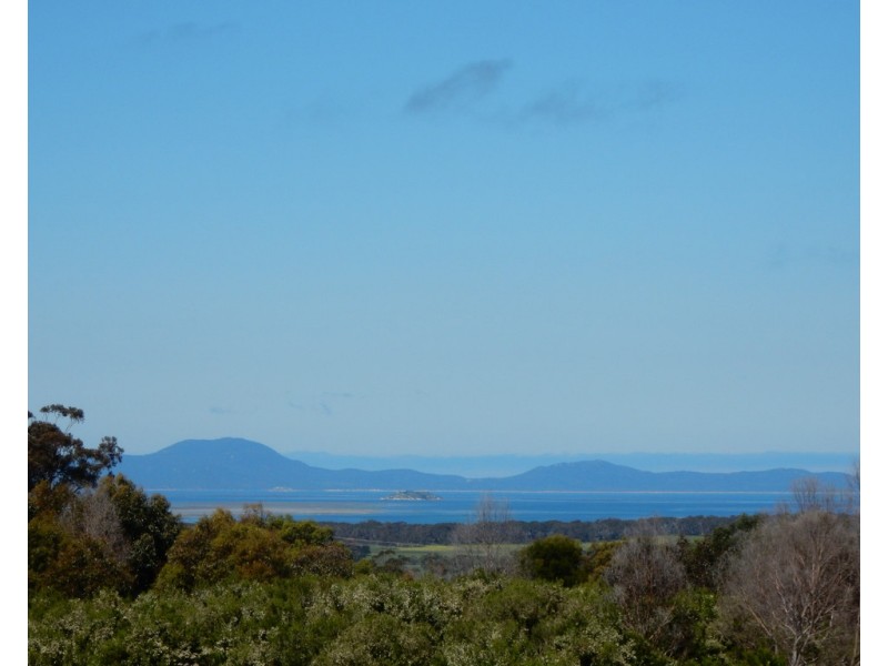 23 Powells Rd, Foster VIC 3960