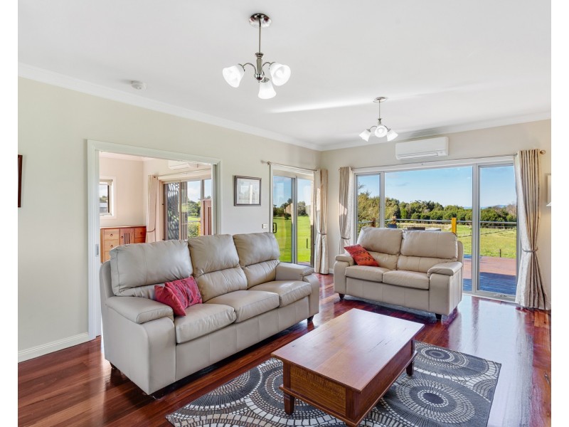 23 Powells Rd, Foster VIC 3960