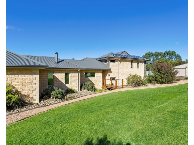 23 Powells Rd, Foster VIC 3960