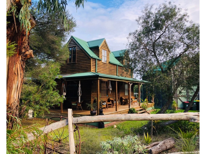 22 Birrahlea St, Waratah Bay VIC 3959