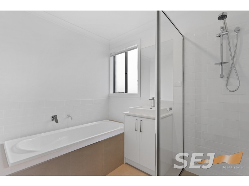 12A Sybella Avenue, Koo Wee Rup VIC 3981