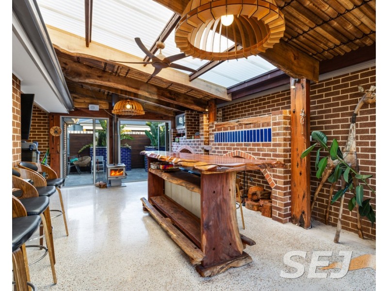 2/27 Henry Street, Koo Wee Rup VIC 3981