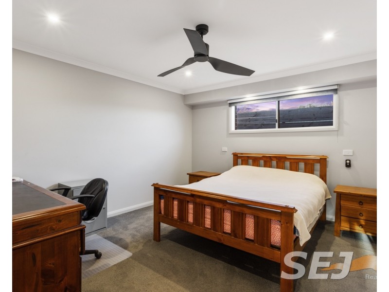 2/27 Henry Street, Koo Wee Rup VIC 3981