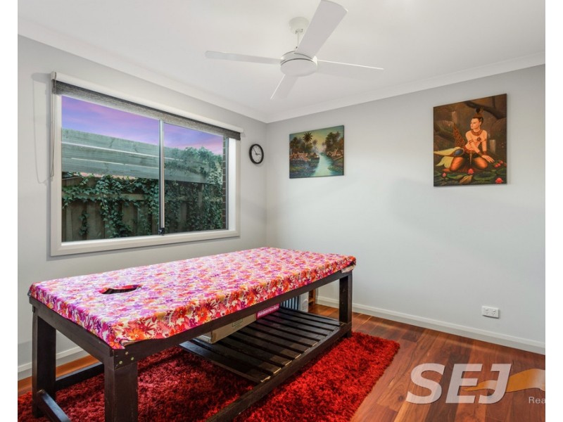 2/27 Henry Street, Koo Wee Rup VIC 3981