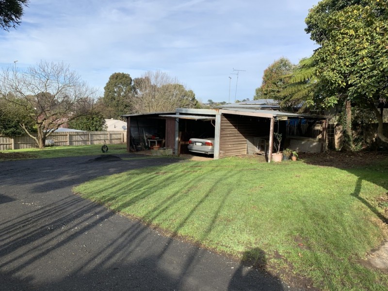6 Henrietta, Warragul VIC 3820
