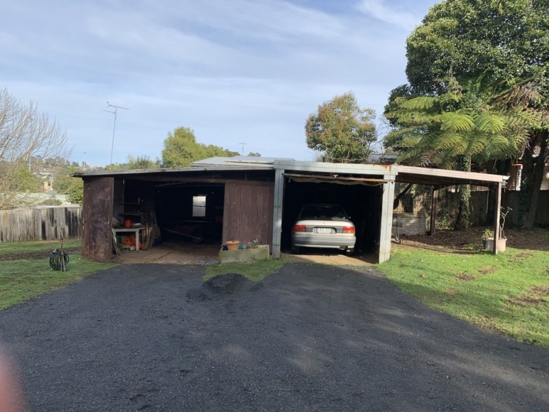 6 Henrietta, Warragul VIC 3820