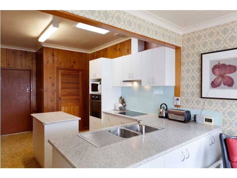 40 Hall Rd, Foster VIC 3960