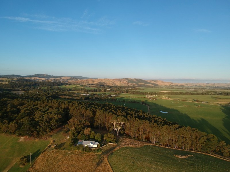 40 Hall Rd, Foster VIC 3960