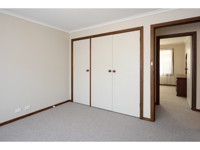 5 Charles St, Foster VIC 3960