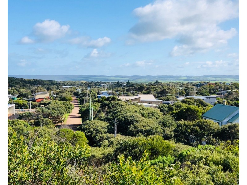 40 Ocean View Pde, Sandy Point VIC 3959