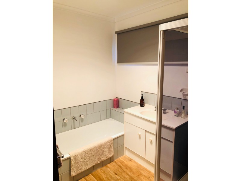 16 Wattle Crt, Sandy Point VIC 3959