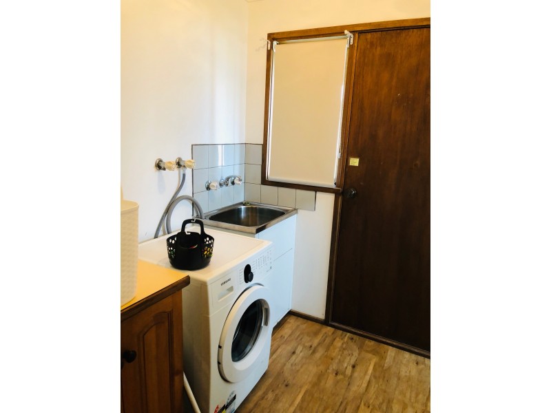 16 Wattle Crt, Sandy Point VIC 3959