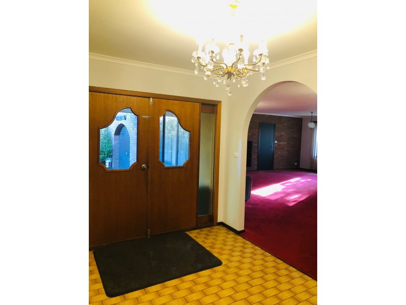 8 Apex Crt, Foster VIC 3960