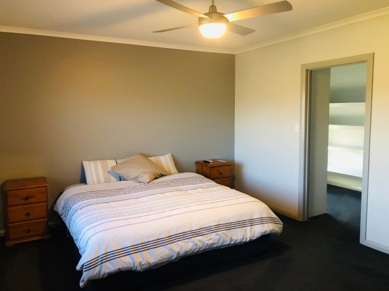 8 Apex Crt, Foster VIC 3960