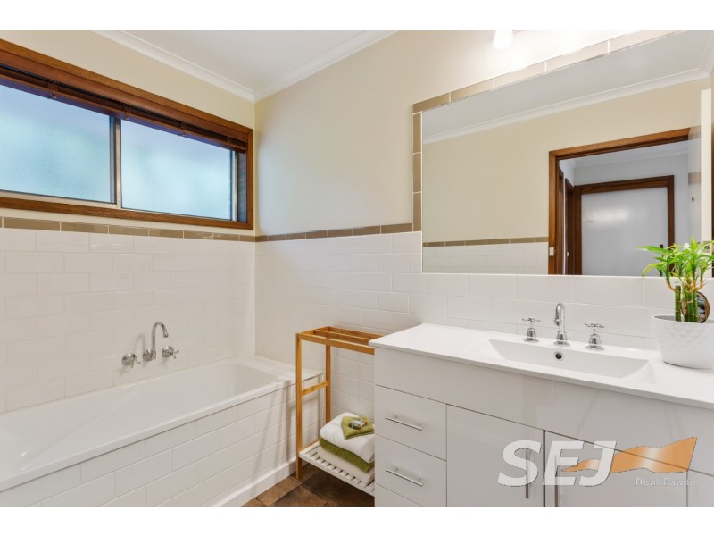 9 Slatters Road, Trafalgar VIC 3824