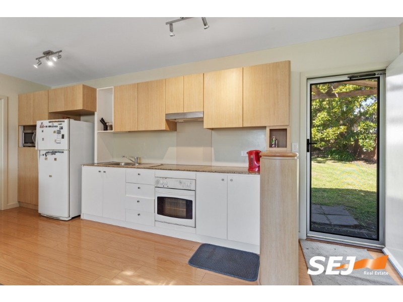 24 Whitelaw Street, Meeniyan VIC 3956