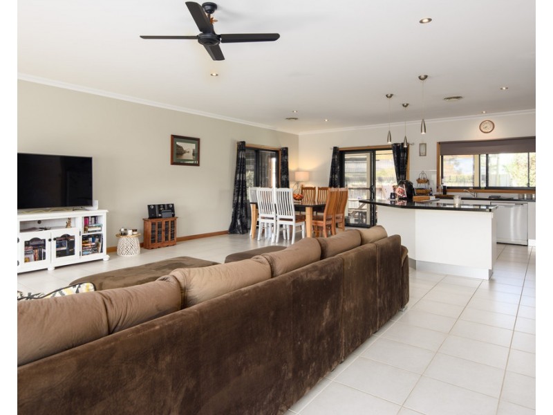 15 McMaster Crt, Foster VIC 3960