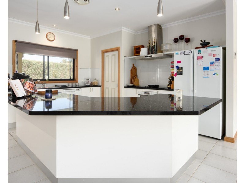 15 McMaster Crt, Foster VIC 3960