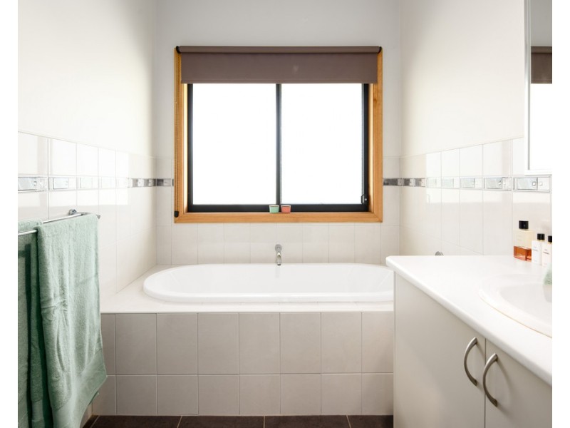 15 McMaster Crt, Foster VIC 3960