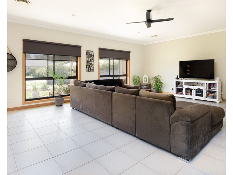15 McMaster Crt, Foster VIC 3960