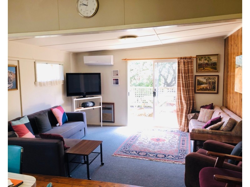 18 Acacia St, Sandy Point VIC 3959