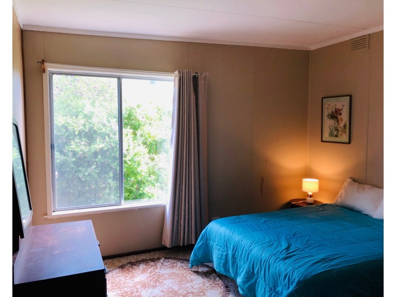 18 Acacia St, Sandy Point VIC 3959