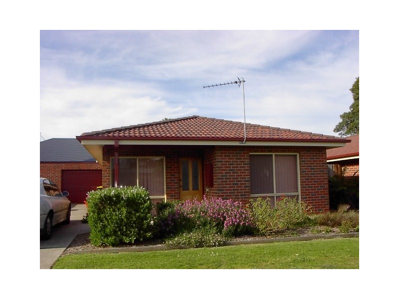39 PEART STREET, Leongatha VIC 3953