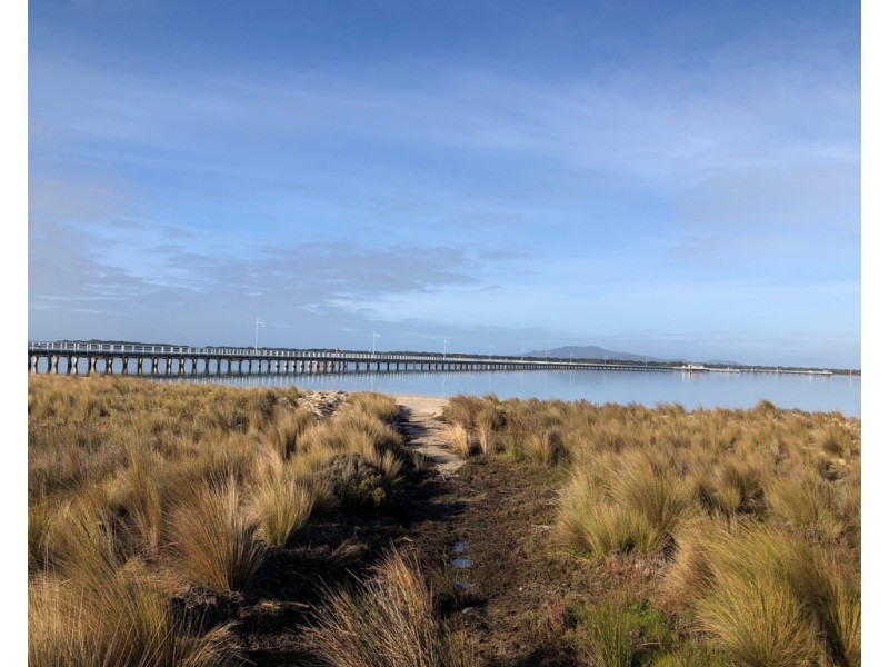 1 Heathlands Dr, Port Welshpool VIC 3965