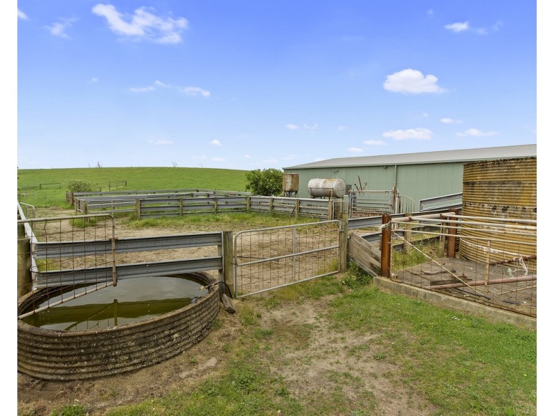 80 Weymes Road, Mount Eccles VIC 3953