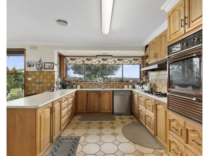 80 Weymes Road, Mount Eccles VIC 3953