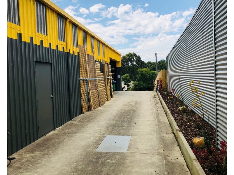 21 Falls Rd, Fish Creek VIC 3959