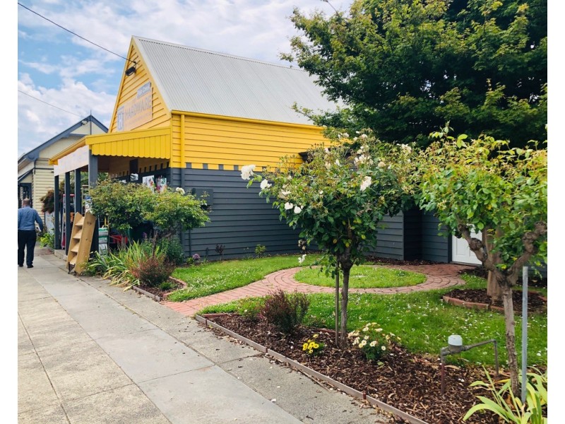 21 Falls Rd, Fish Creek VIC 3959