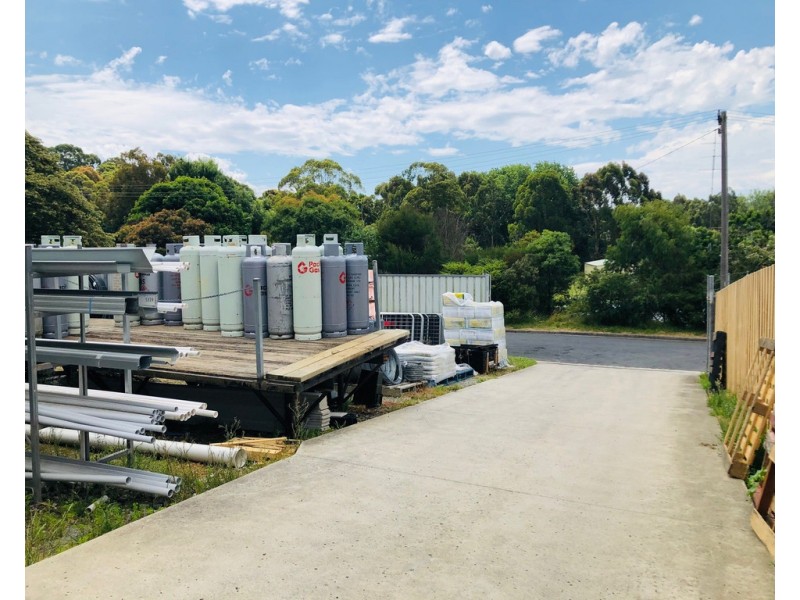 21 Falls Rd, Fish Creek VIC 3959