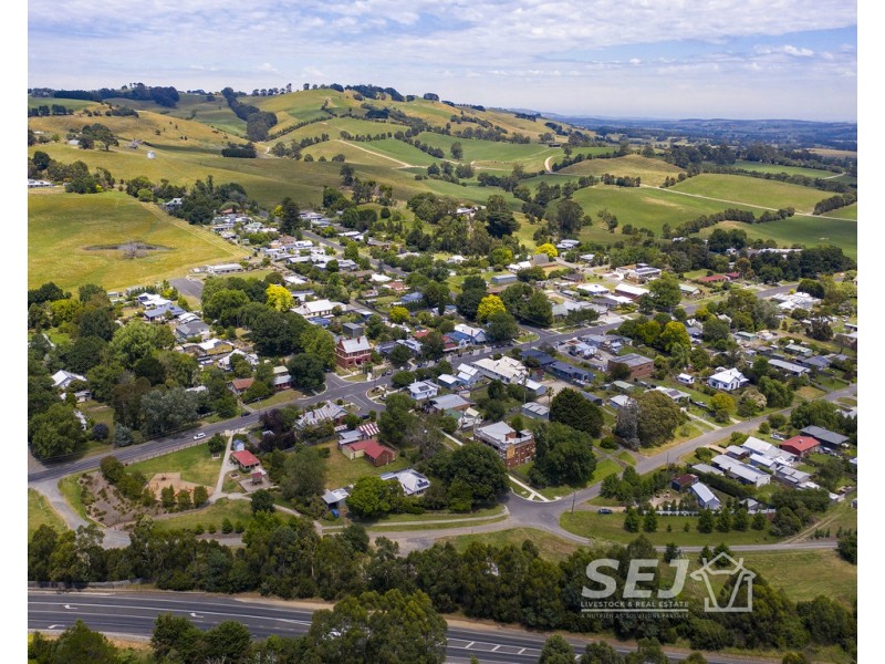 3 Smith Street, Loch VIC 3945