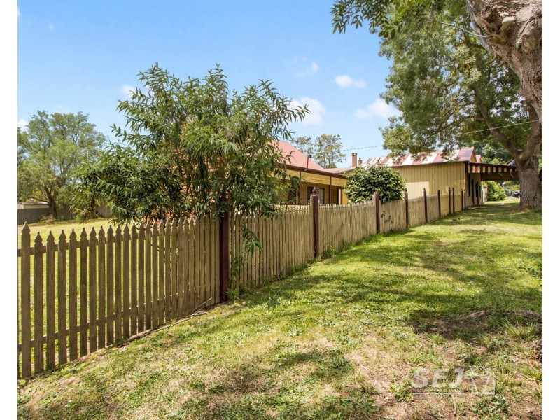 3 Smith Street, Loch VIC 3945