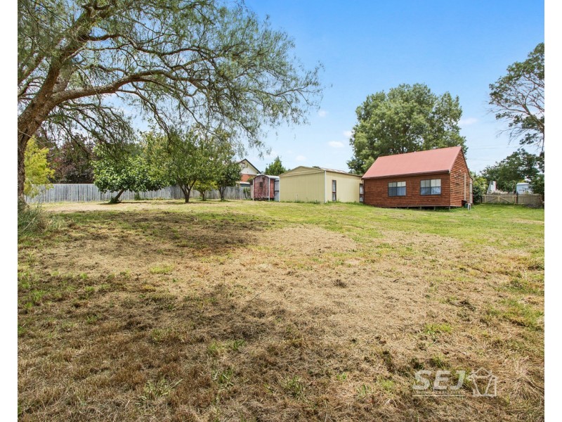 3 Smith Street, Loch VIC 3945