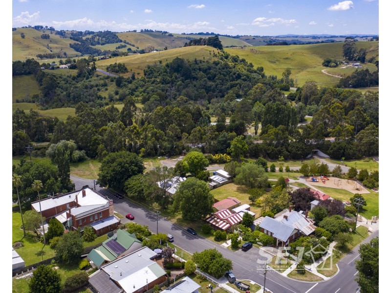 3 Smith Street, Loch VIC 3945