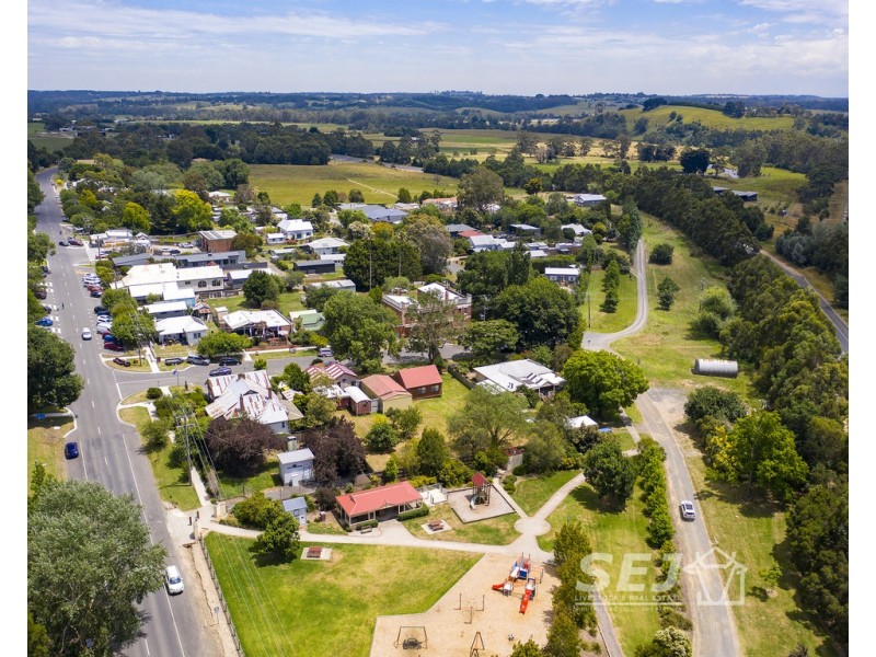 3 Smith Street, Loch VIC 3945
